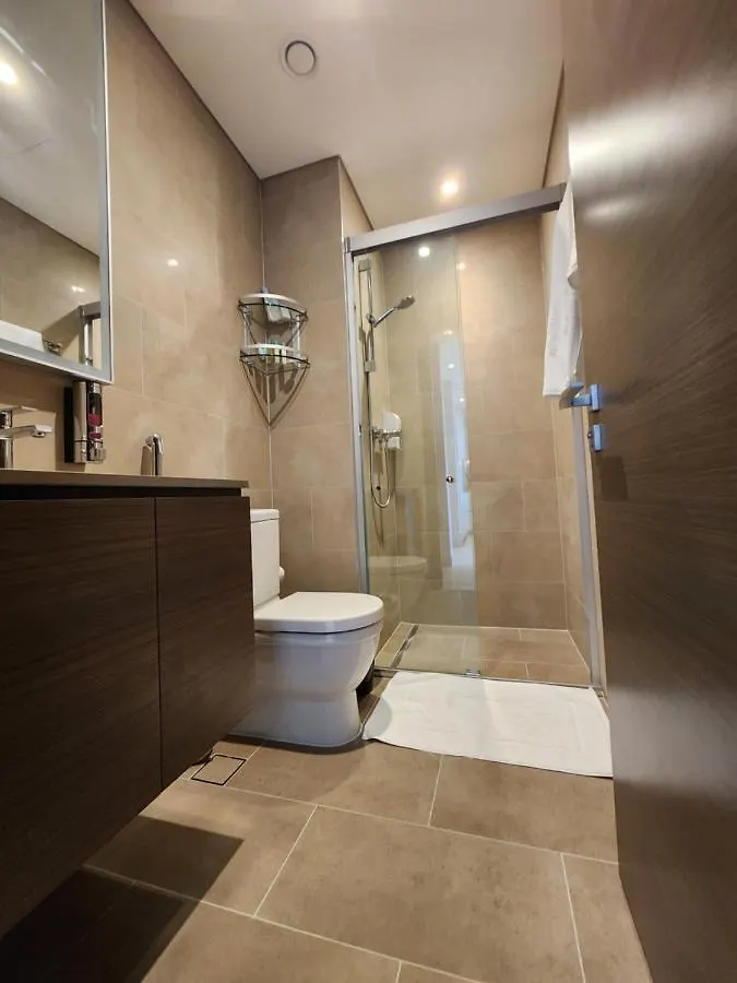 Stay By Latinem Luxury 2Br Holiday Home Cv B1614 Near Burj Khalifa Dubai United Arab Emirates